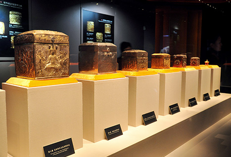 西安包车 西安旅游包车 西安市区包车一日游